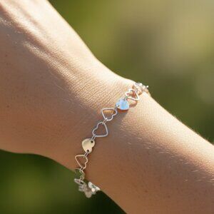"Elegant & Trendy Bracelet, A Perfect Gift for Women, Thoughtful, EVCH1689